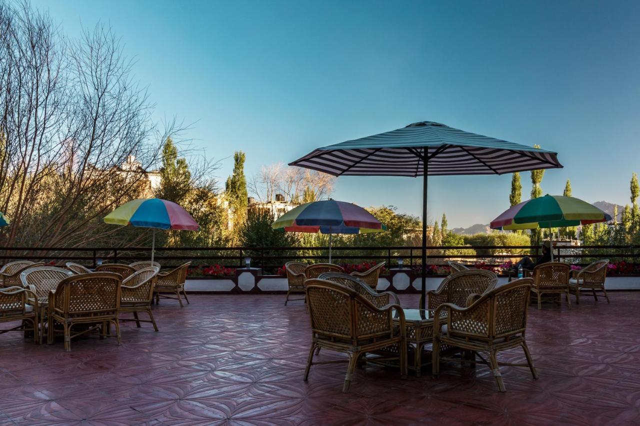 Hotel Asia Лех Екстер'єр фото